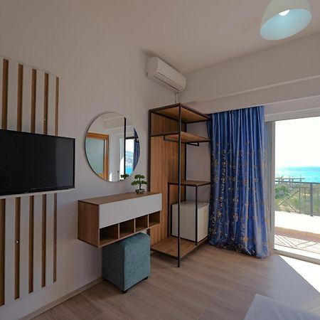 Hotel Holiday Sarandë Eksteriør bilde