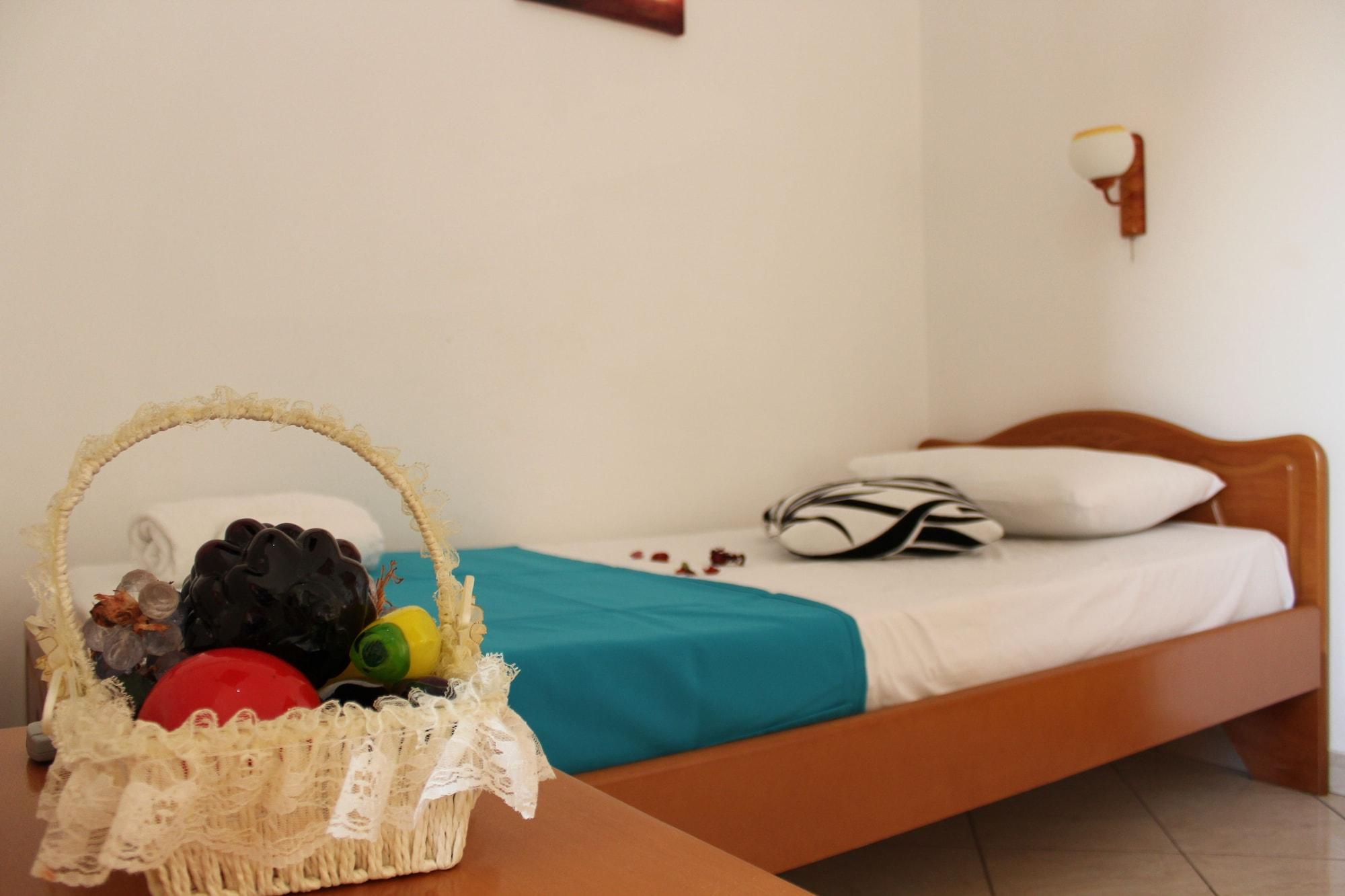 Hotel Holiday Sarandë Eksteriør bilde