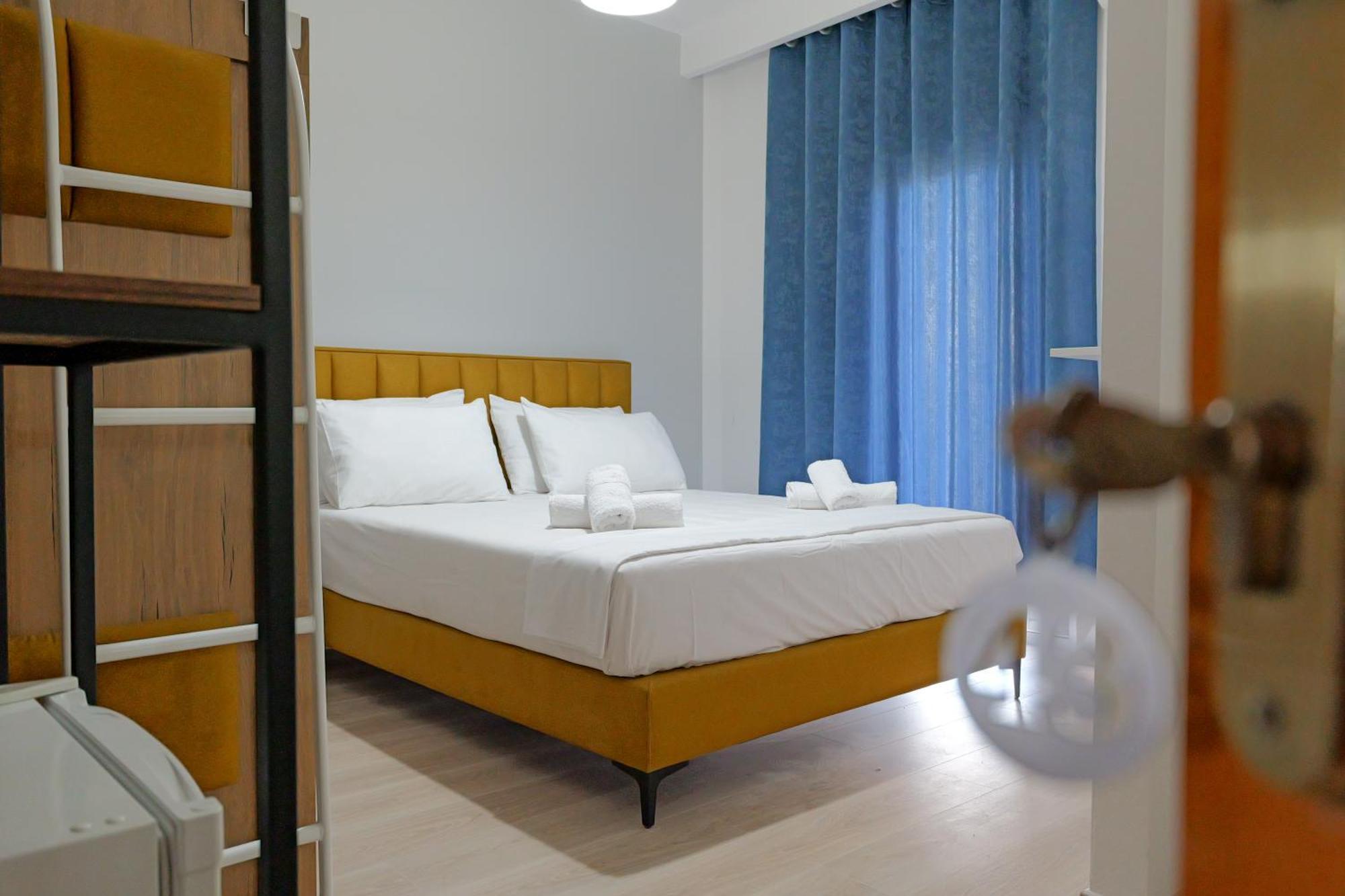 Hotel Holiday Sarandë Eksteriør bilde