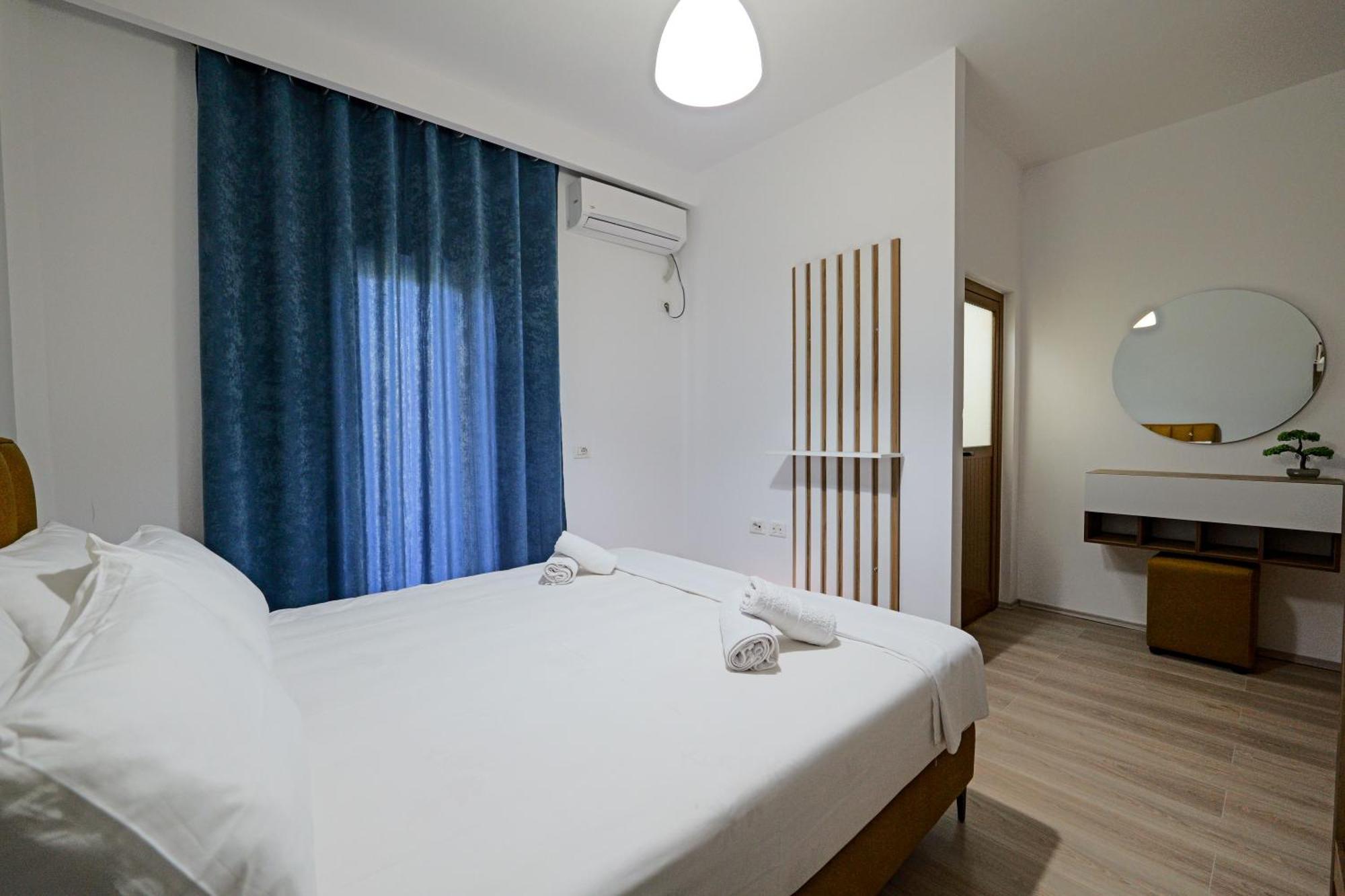 Hotel Holiday Sarandë Eksteriør bilde