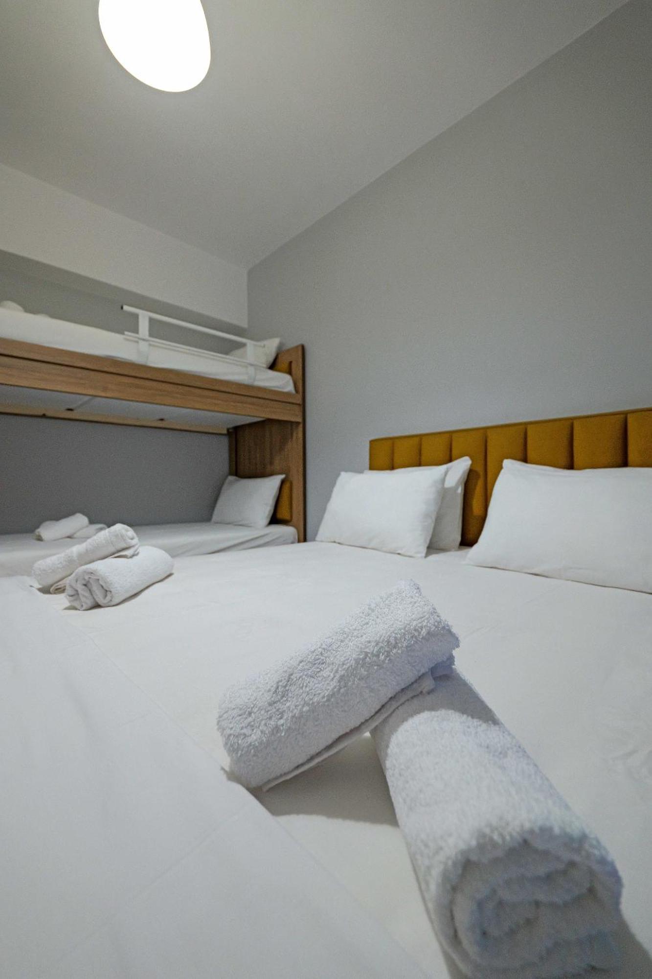 Hotel Holiday Sarandë Eksteriør bilde