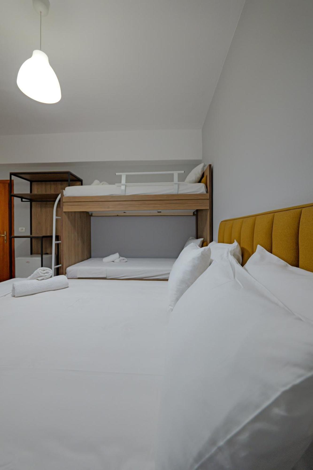 Hotel Holiday Sarandë Eksteriør bilde